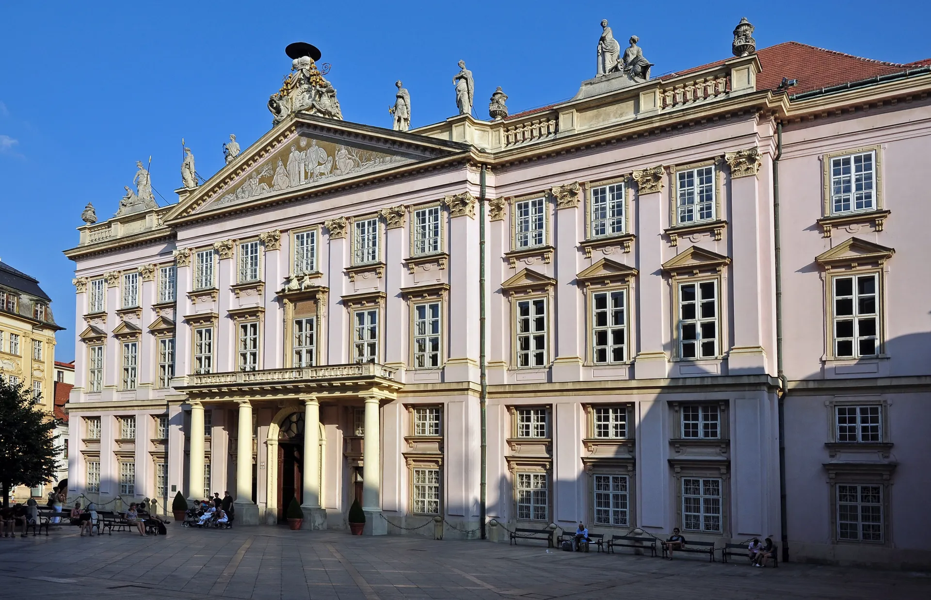 Primaciální palác
