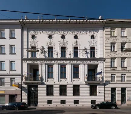 Palác Hoyos