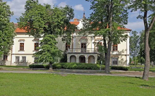 Zámek Těšany