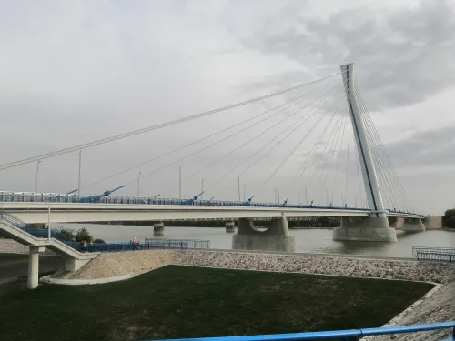 Monostorský most