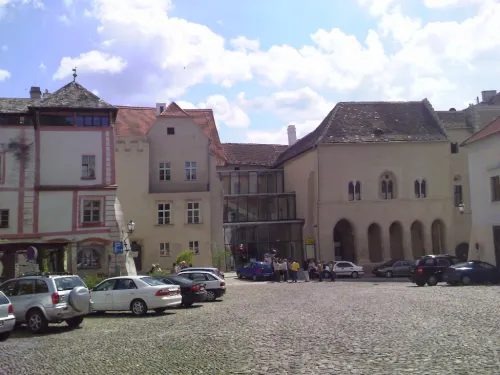 Gozzoburg v Kremži