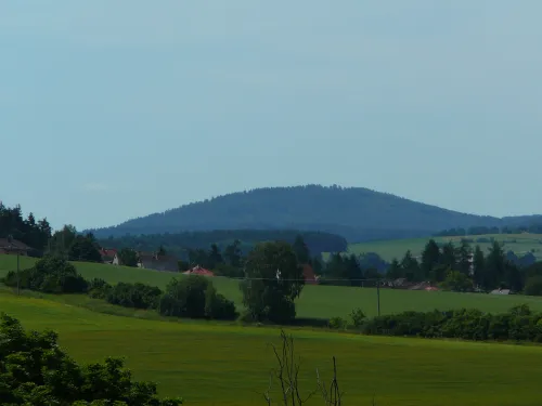 Rozhledna na Neštětické hoře