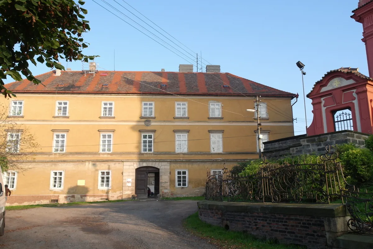 Zámek Zlonice