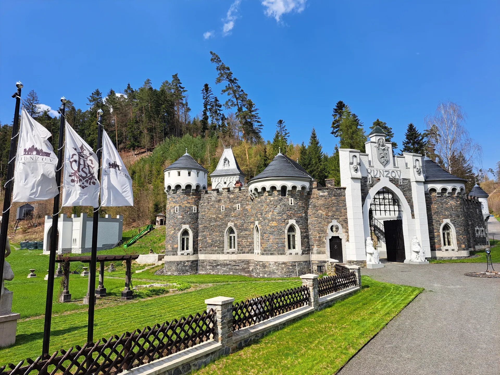 Hrad Kunzov