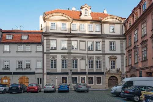 Sterneggovský palác
