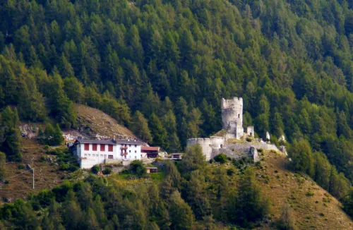 Zřícenina hradu Rotund