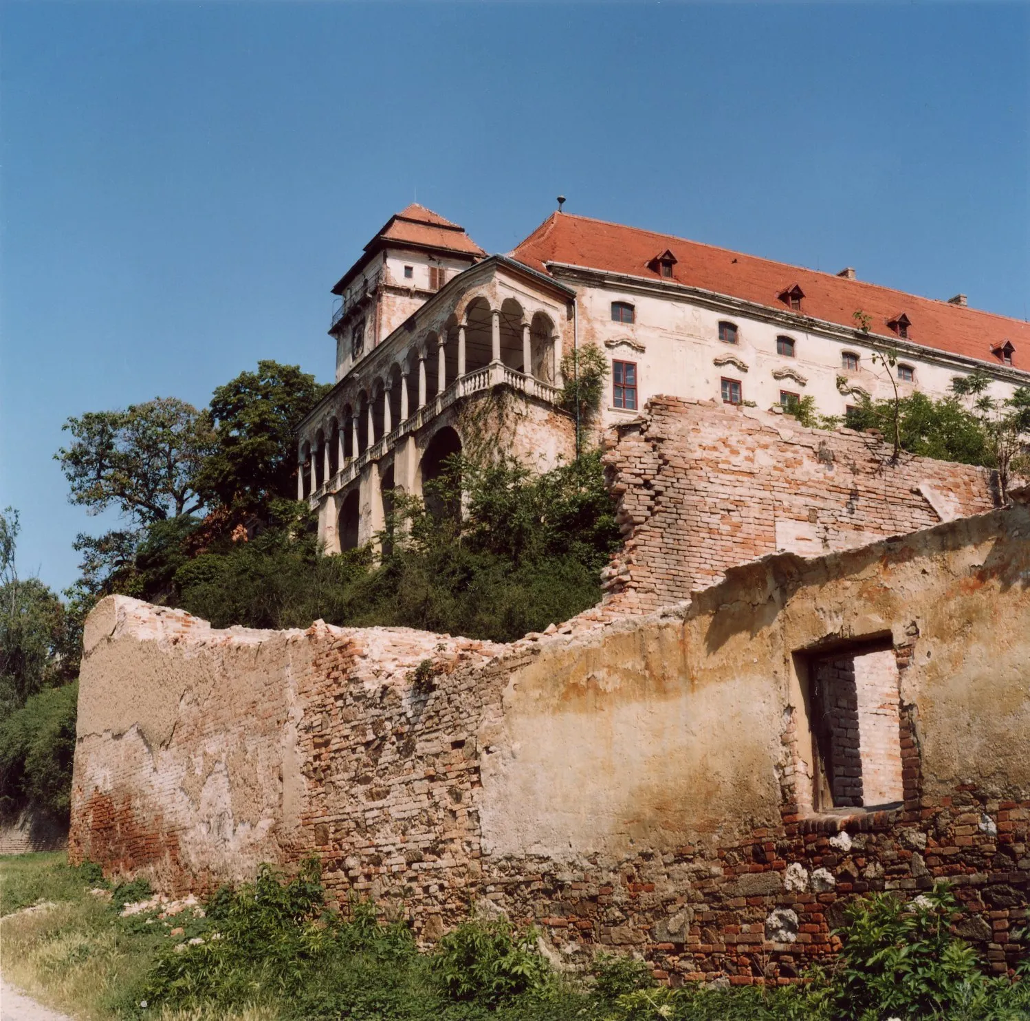 Zámek Jaroslavice