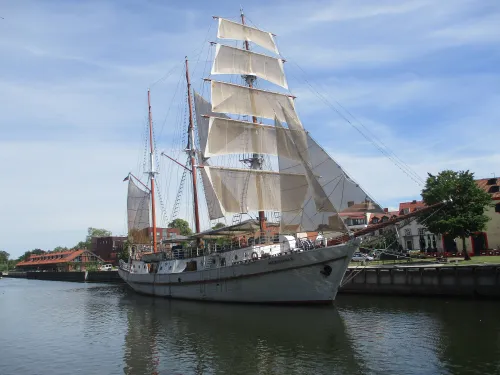 Plachetnice Meridianas