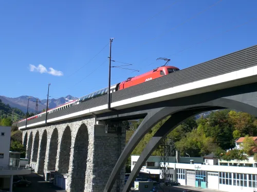 Železniční most Innbrücke v Landecku