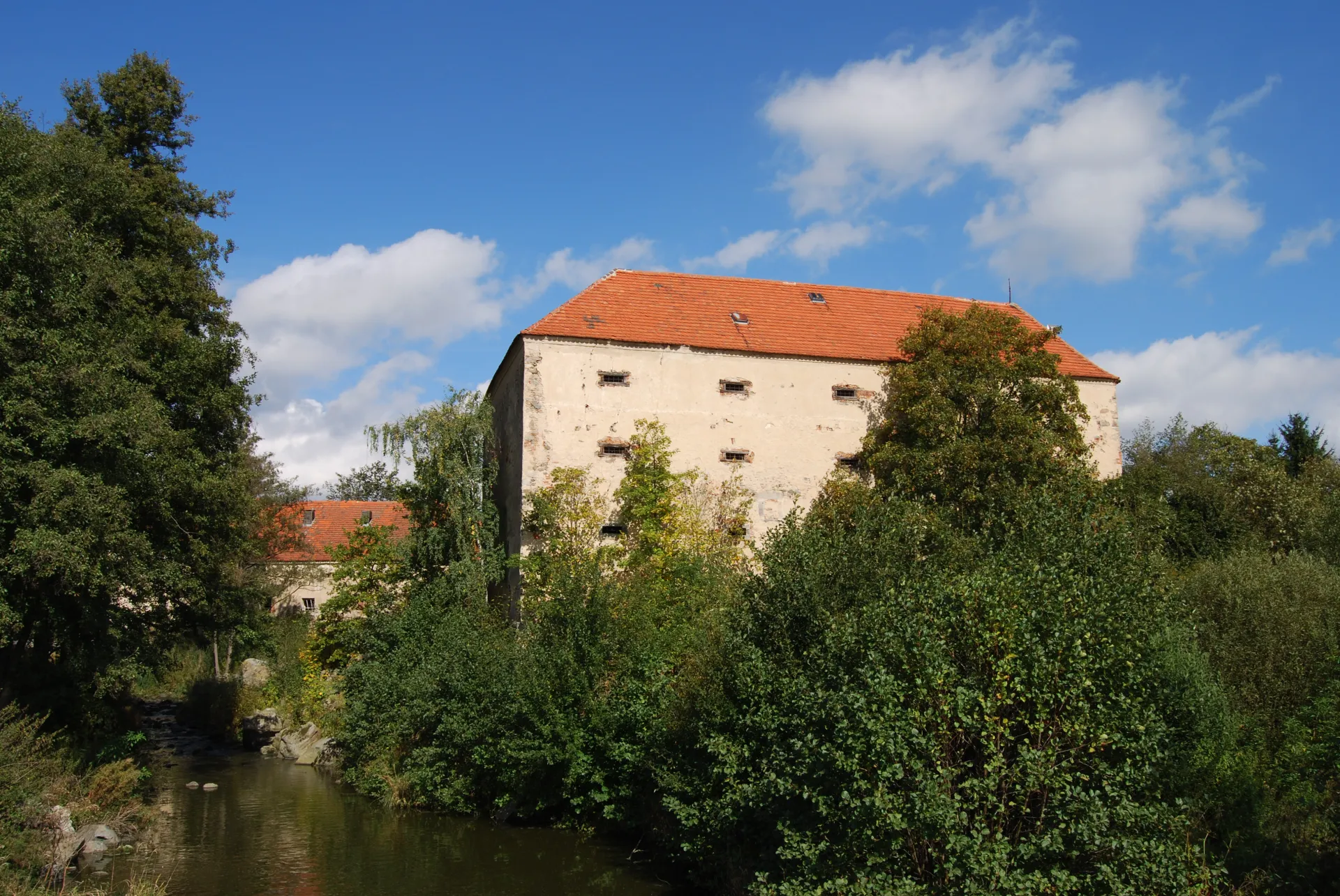 Tvrz Tchořovice