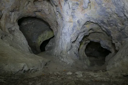 Jeskyně Fünffenstergrotte