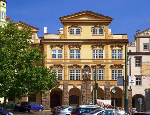 Šternberský palác