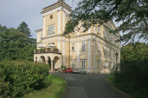 Zámek Milíčeves