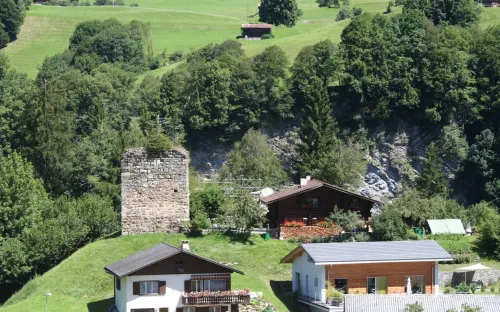Zřícenina hradu Strahlegg
