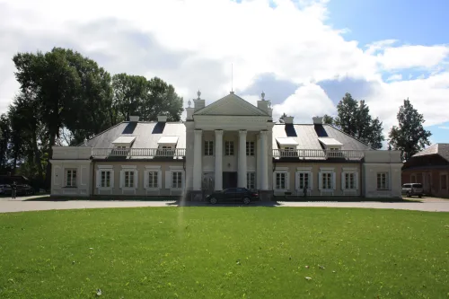 Panské sídlo Vidiškiai