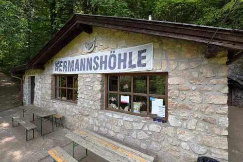 Hermannova jeskyně u Kirchbergu am Wechsel