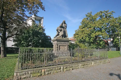 Pomník bratranců Veverkových v Pardubicích