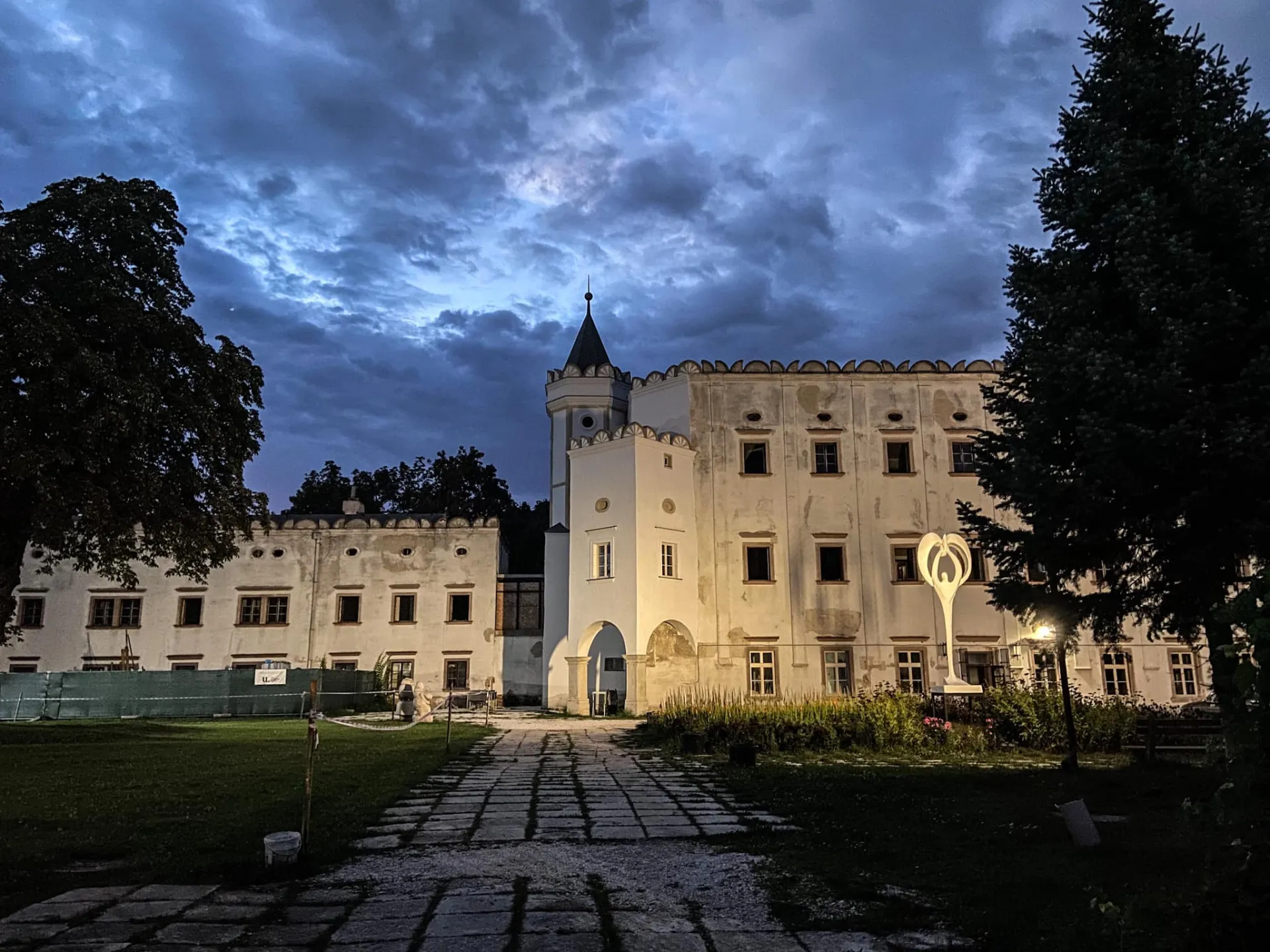 Kaštel v Moravanech nad Váhom