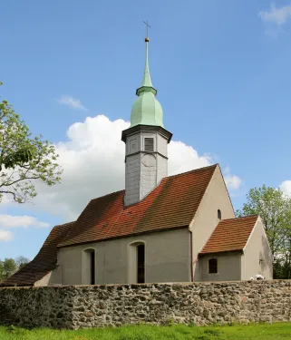 Pobočný kostel sv. Andrzeje Boboly v Białogórze