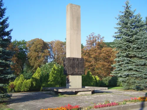 Pomník mezinárodní solidarity protifašistické koalice – Stalag VIII B