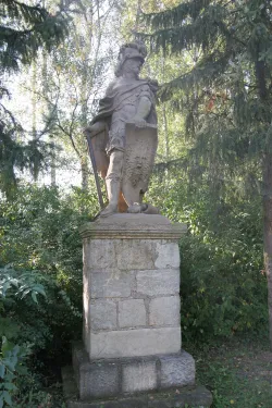 Socha Persea v Dohalicích