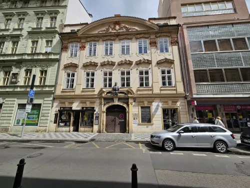 MacNevenův palác