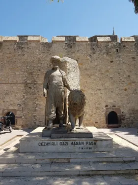 Památník Cezayirliho Gazi Hasana Paši