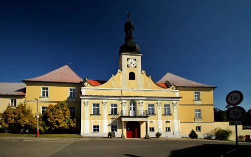 Zámek Stádlec