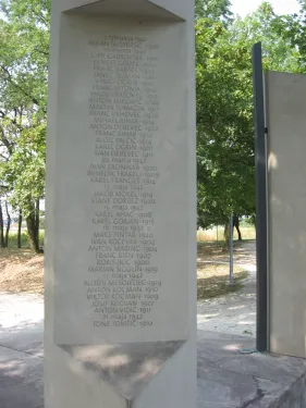 Monumento a los rehenes en la zanja de Gramozna