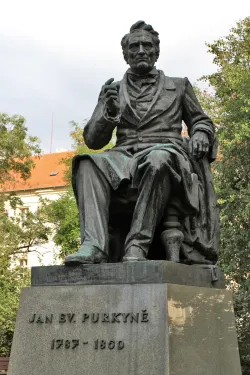 Pomník Jana Evangelisty Purkyně
